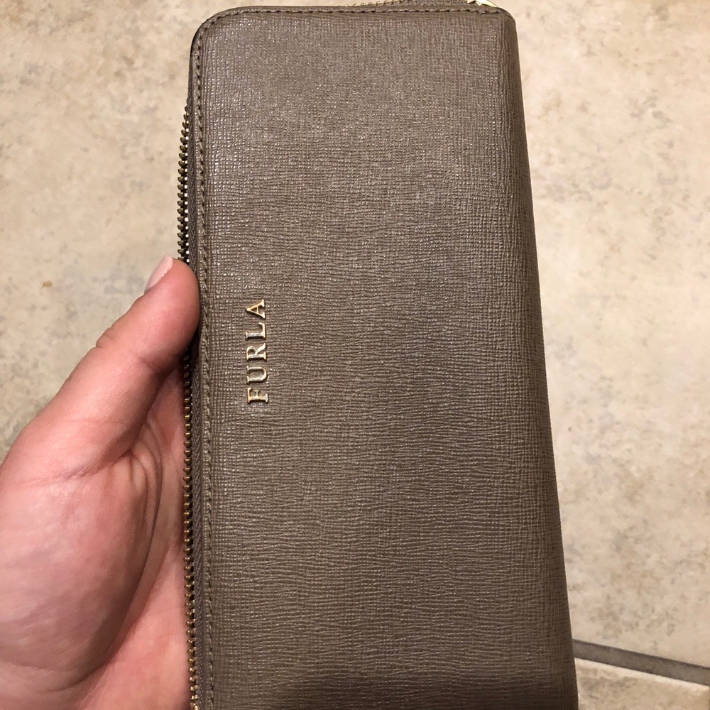 Furla Wallet Nice brown color
